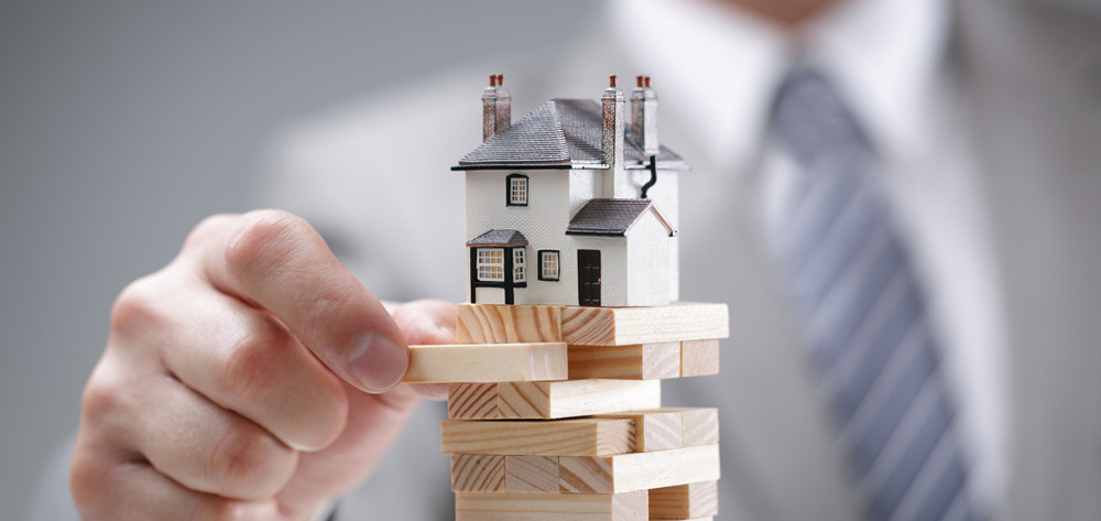 Pros and cons of reverse mortgages